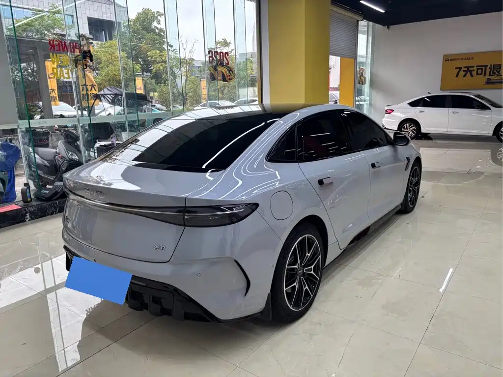 BYD Seal — миниатюра 10