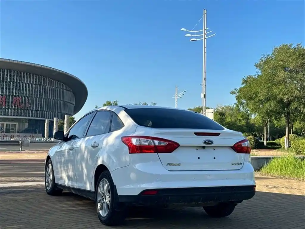 Ford Focus 2012 1.6L AT Comfort