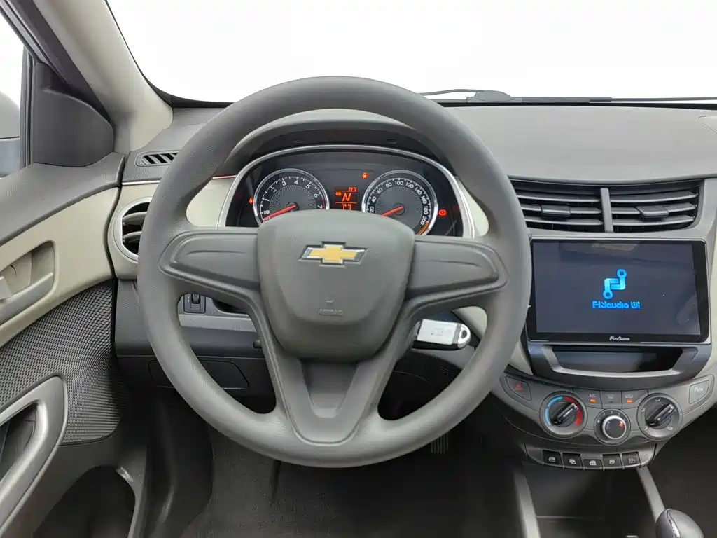 Chevrolet Sail — миниатюра 11