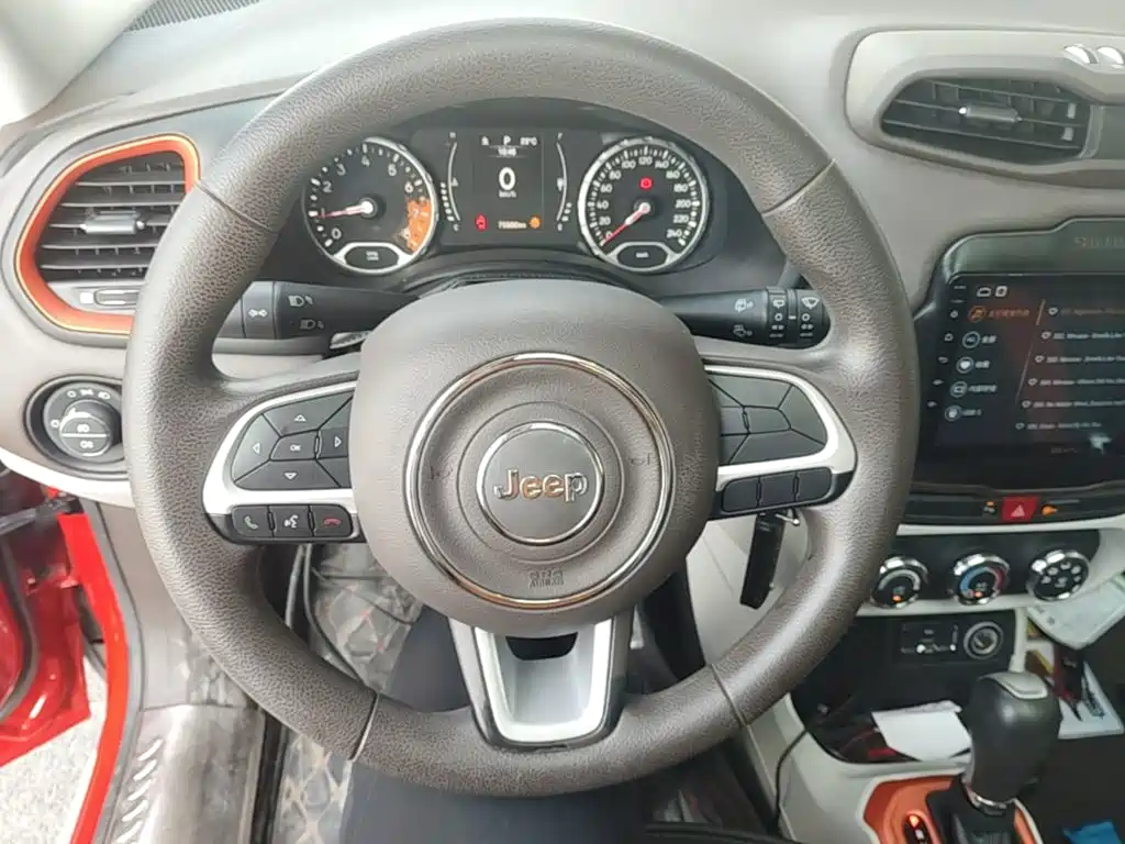 Jeep Renegade — миниатюра 11