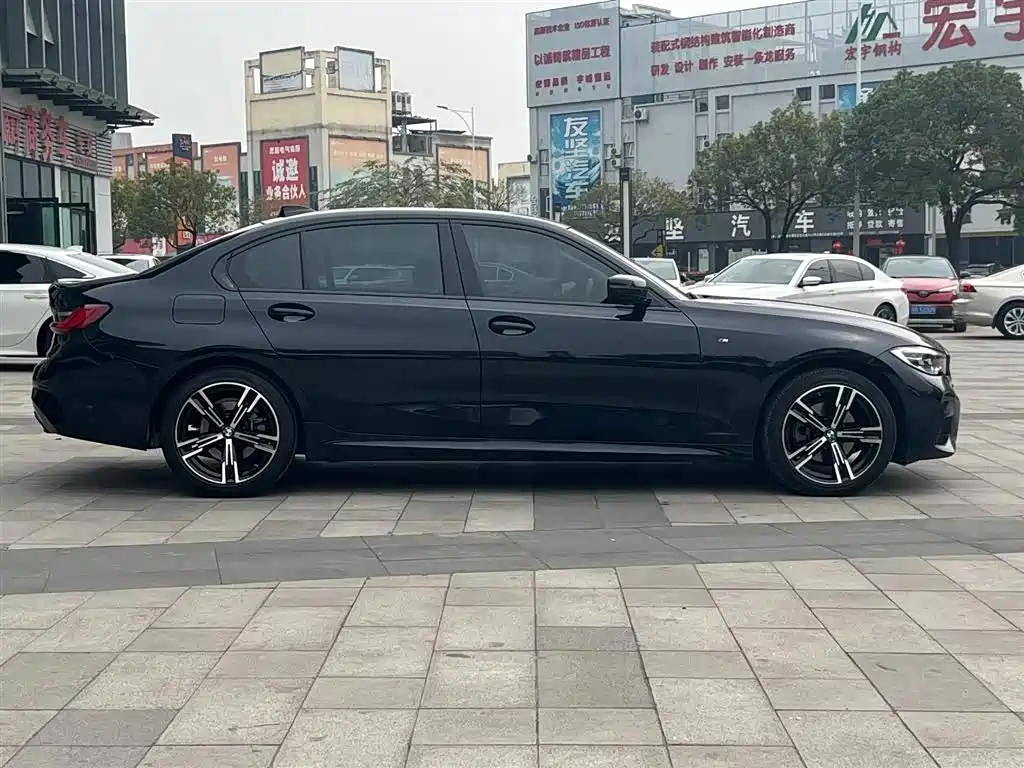 BMW 3 Series — миниатюра 4