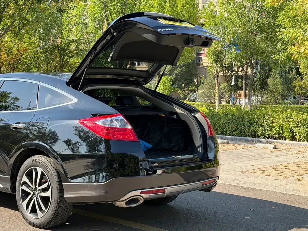 Honda Crosstour — миниатюра 18