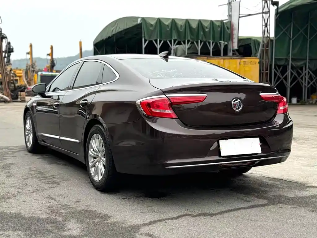 Buick LaCrosse — миниатюра 9
