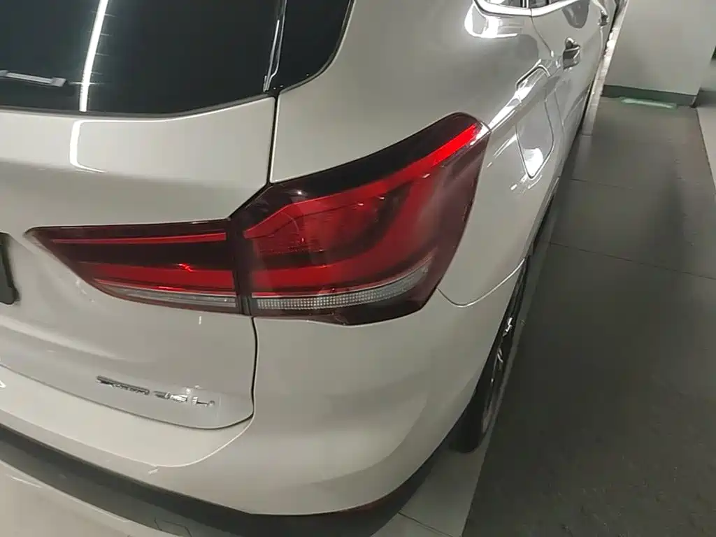 BMW X1 — миниатюра 8