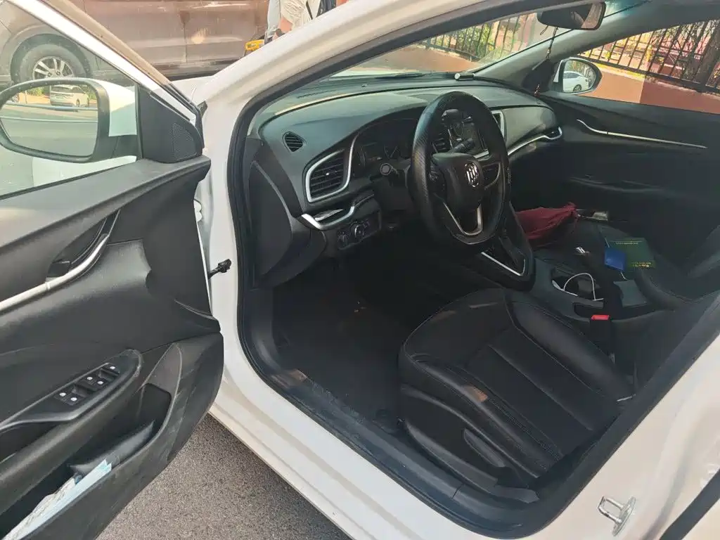 Buick Excelle — миниатюра 17
