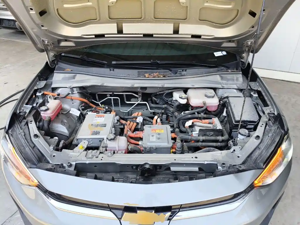 Chevrolet Menlo — миниатюра 20