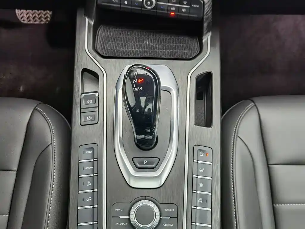 Wey Wey VV5 — миниатюра 13