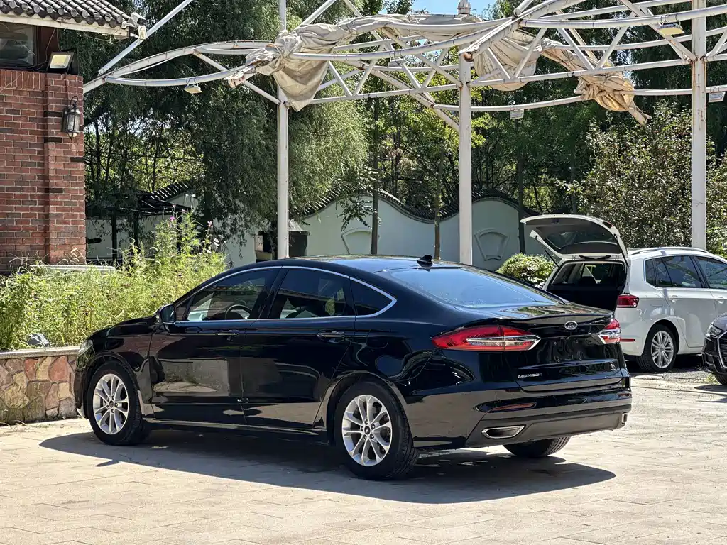 Ford Mondeo — миниатюра 4