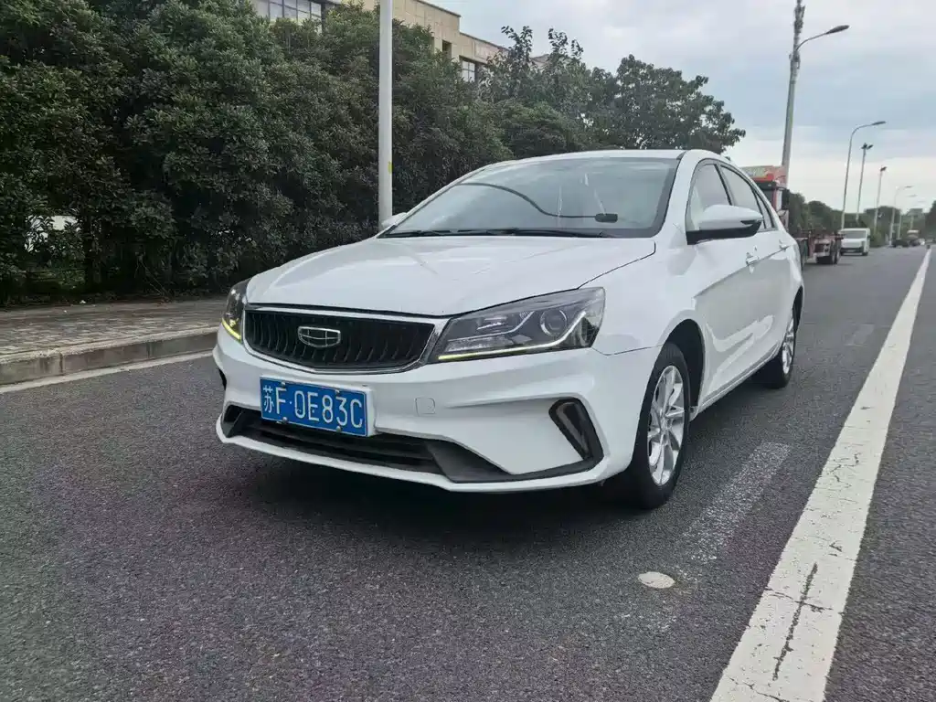 2021 Geely Emgrand GT - zdjęcie 1 z 9