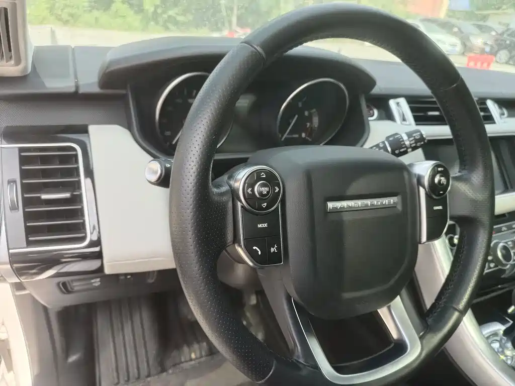 Land Rover Sport — миниатюра 8