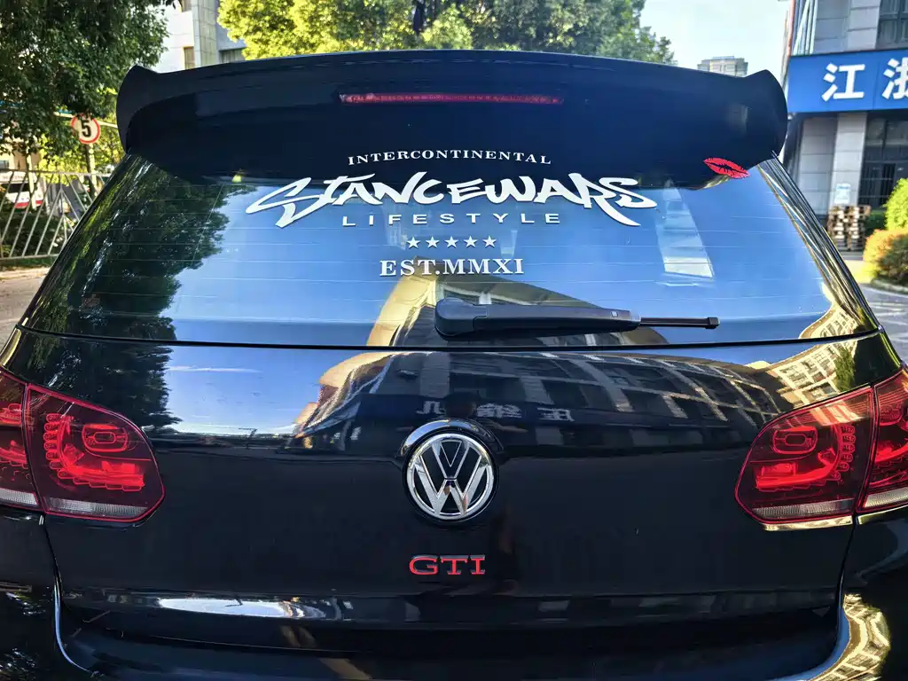 Volkswagen Golf GTI — миниатюра 28