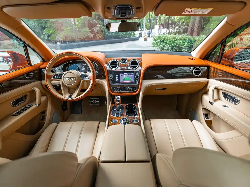 Bentley Bentayga — миниатюра 9