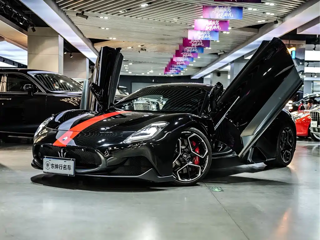 Maserati MC20 2022