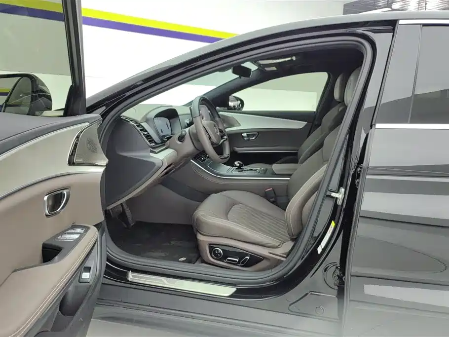 BYD Han 2025 DM-i 125KM Luxury