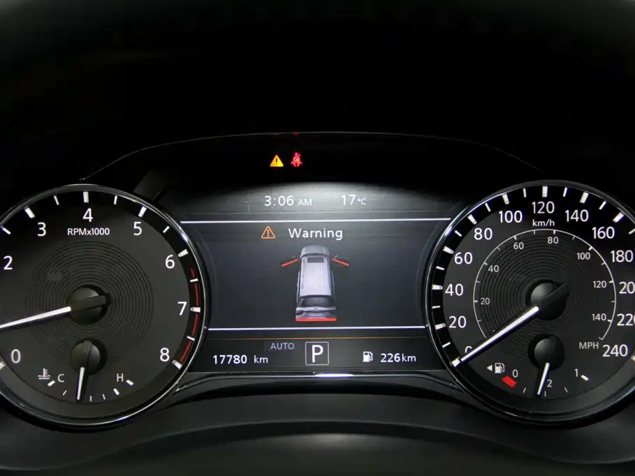 Infiniti QX80 — миниатюра 37
