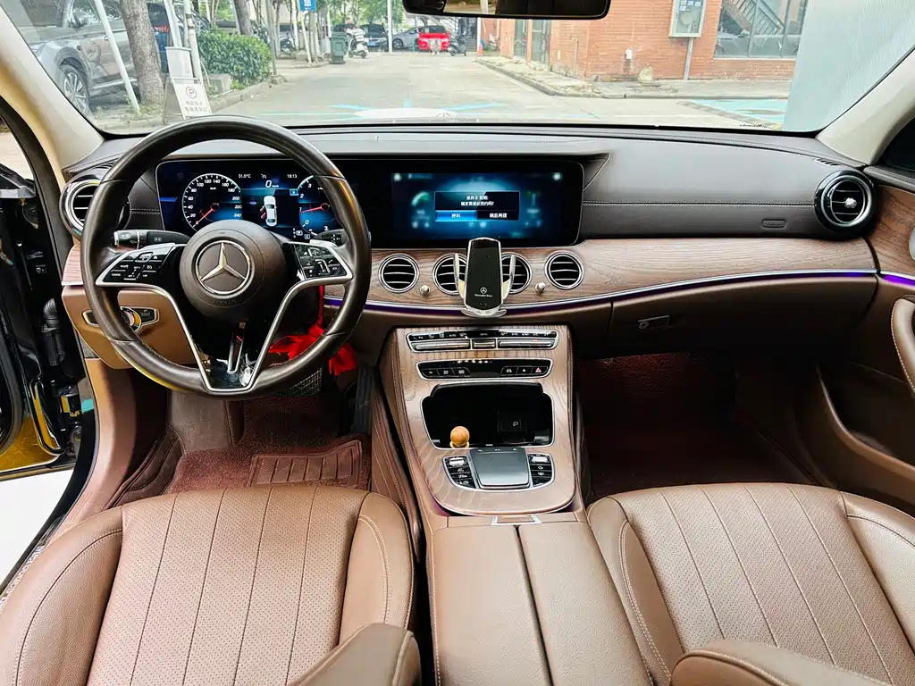 Mercedes-Benz E-Class E 2022 E 300 L Luxury