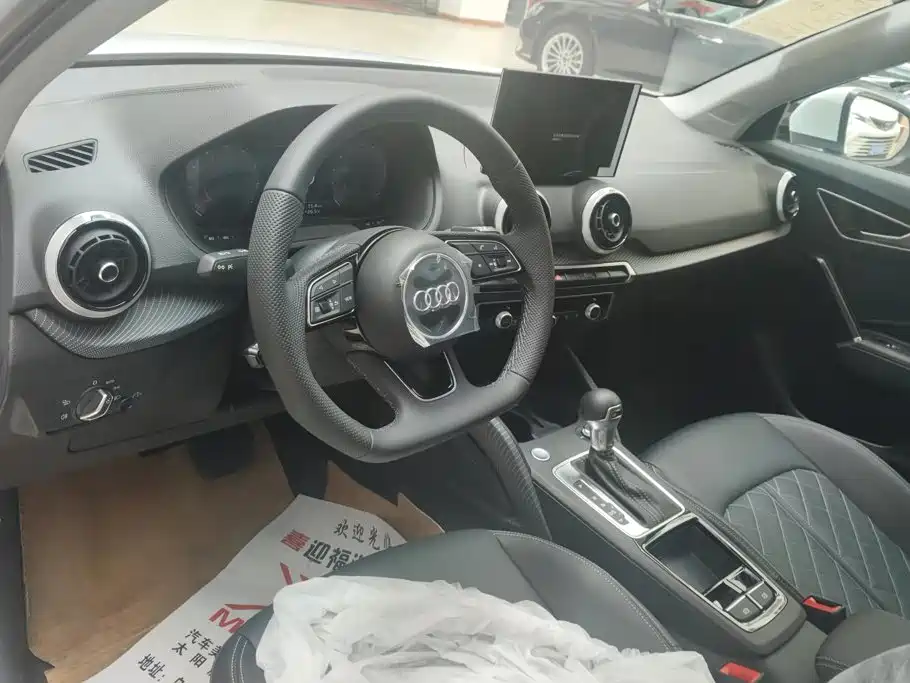Audi Q2L — миниатюра 12
