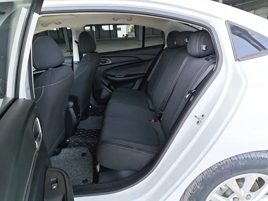 Roewe i5 — миниатюра 17