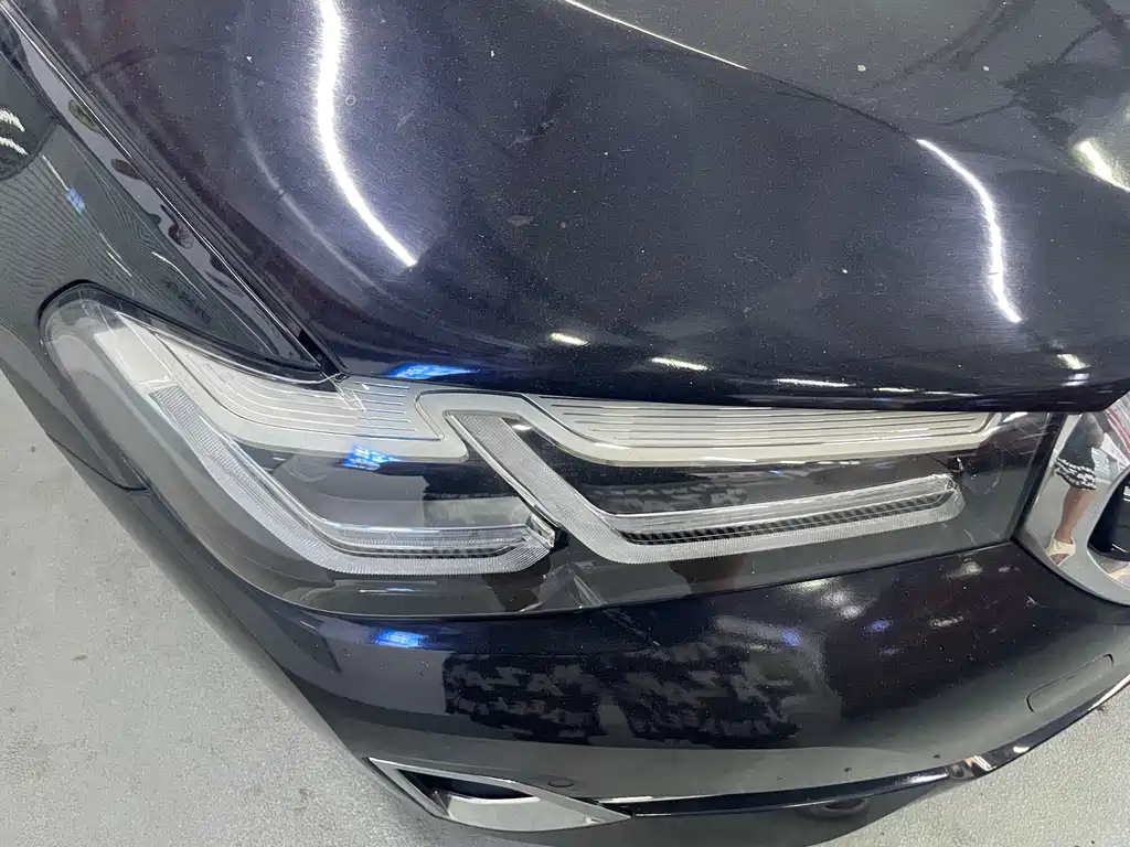 BMW 5 Series — миниатюра 8