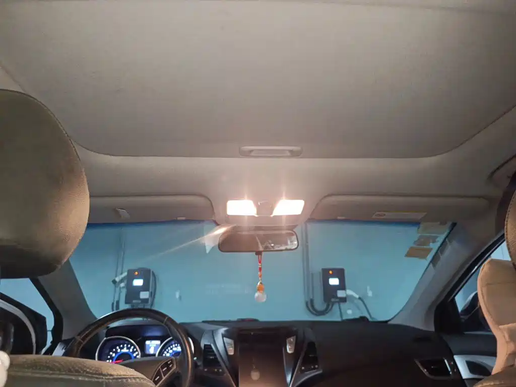 Hyundai Elantra Langdong — миниатюра 9