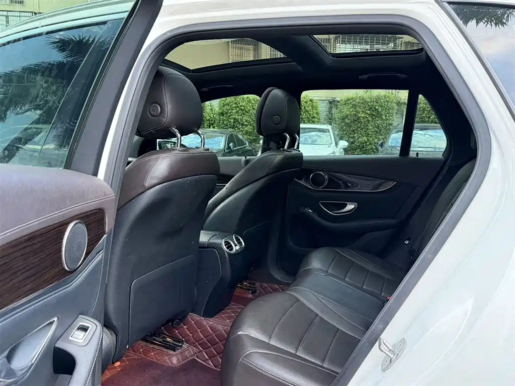 Mercedes-Benz GLC 2018 GLC 260 4MATIC