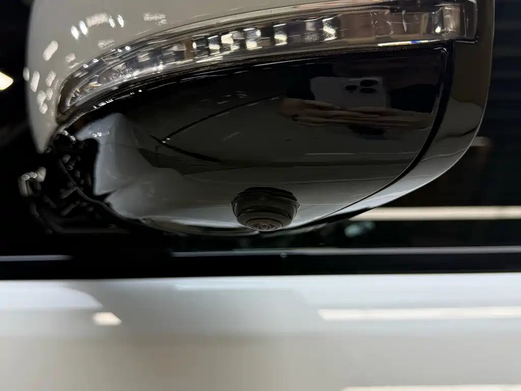 Land Rover Range Rover — миниатюра 12