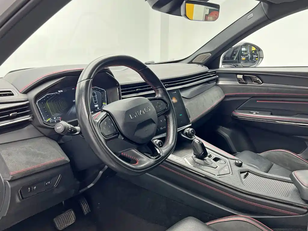 Lynk & Co 05 — миниатюра 14