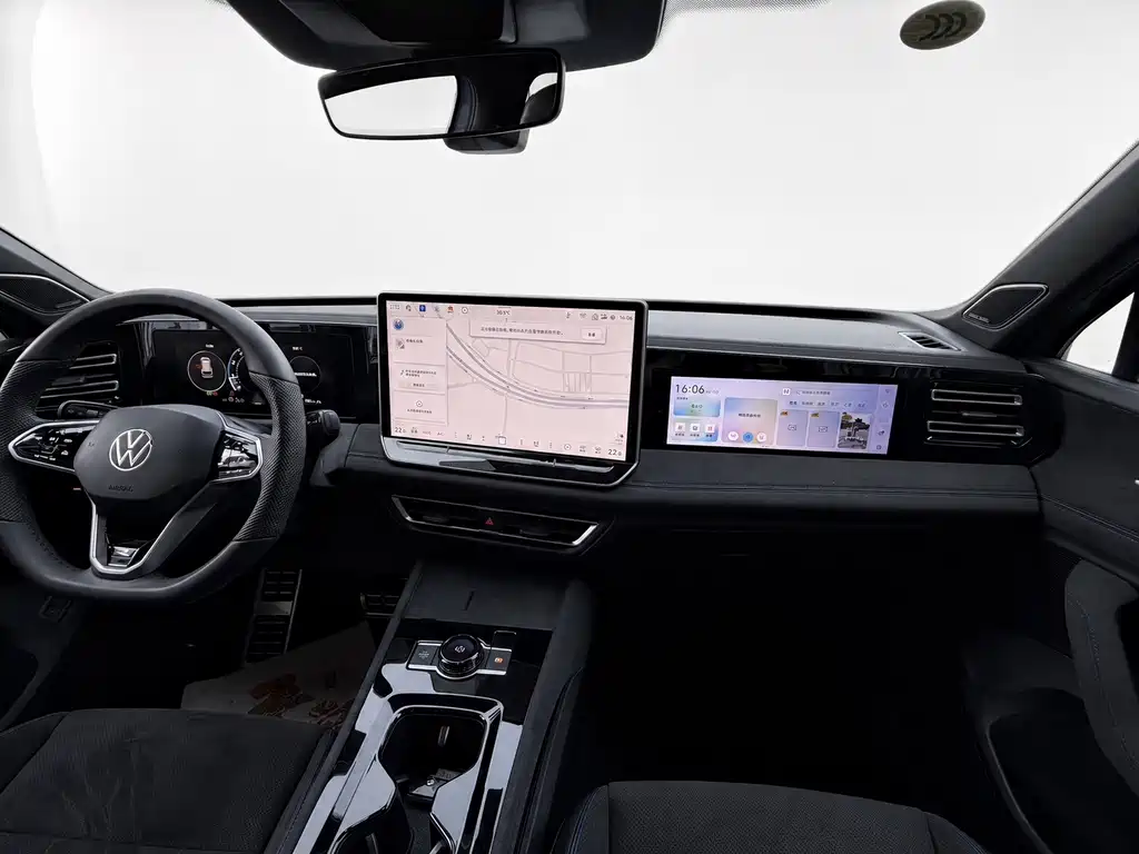 Volkswagen Tiguan L — миниатюра 6