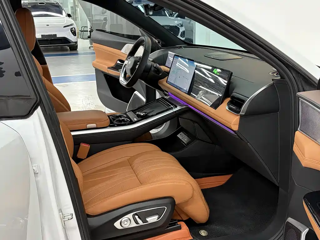XPeng G9 — миниатюра 10