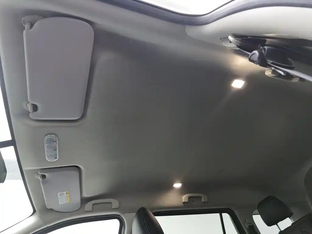Nissan Terra — миниатюра 14