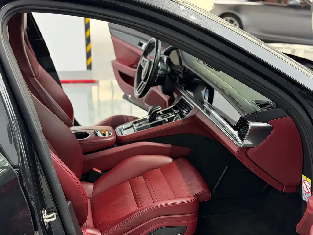 Porsche Panamera — миниатюра 10