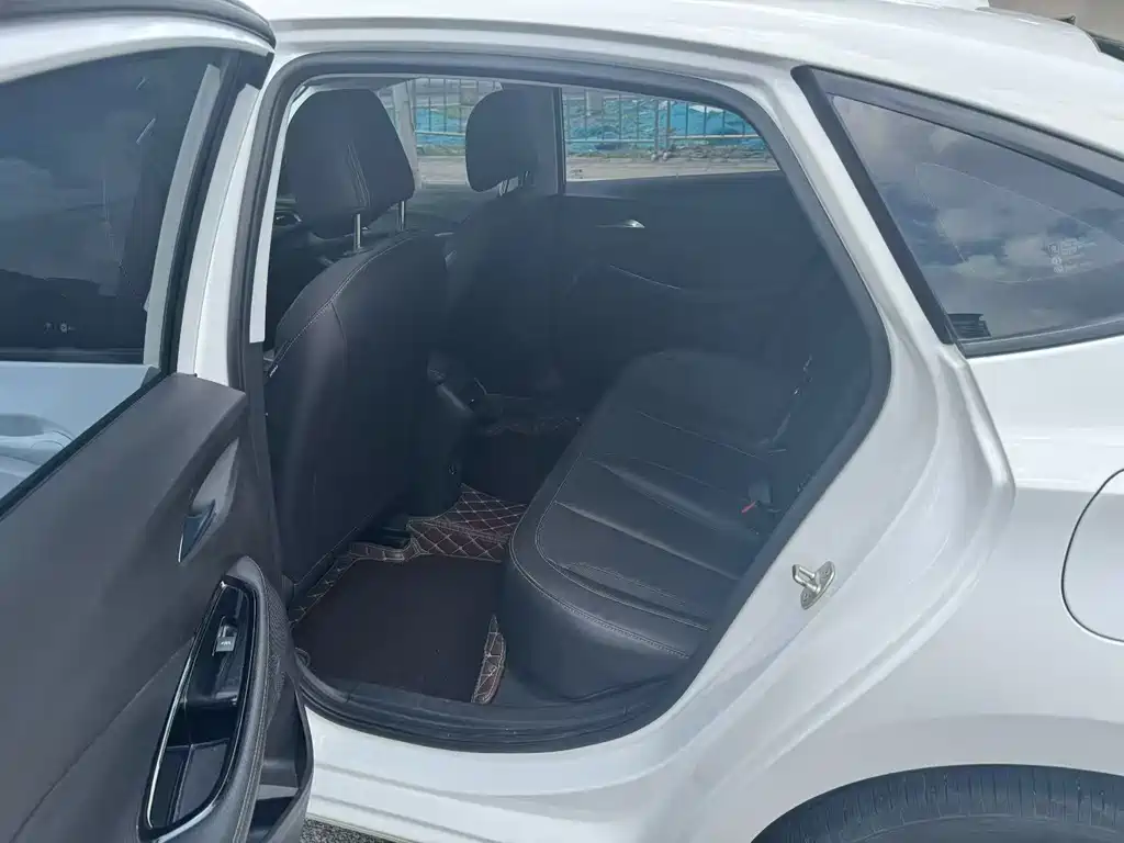 Buick Verano — миниатюра 5