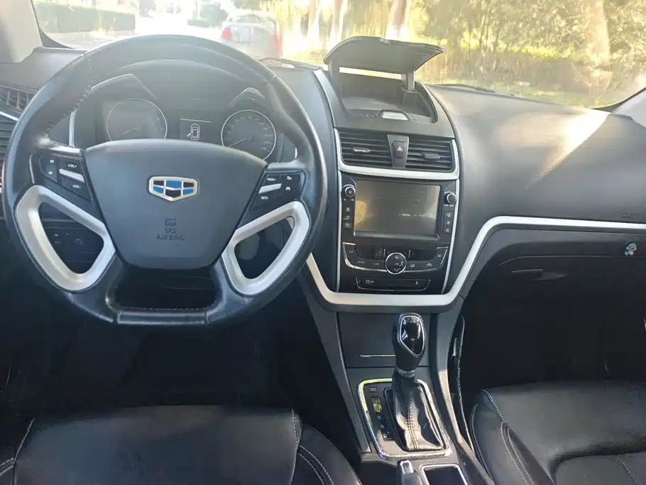 Geely Emgrand — миниатюра 12