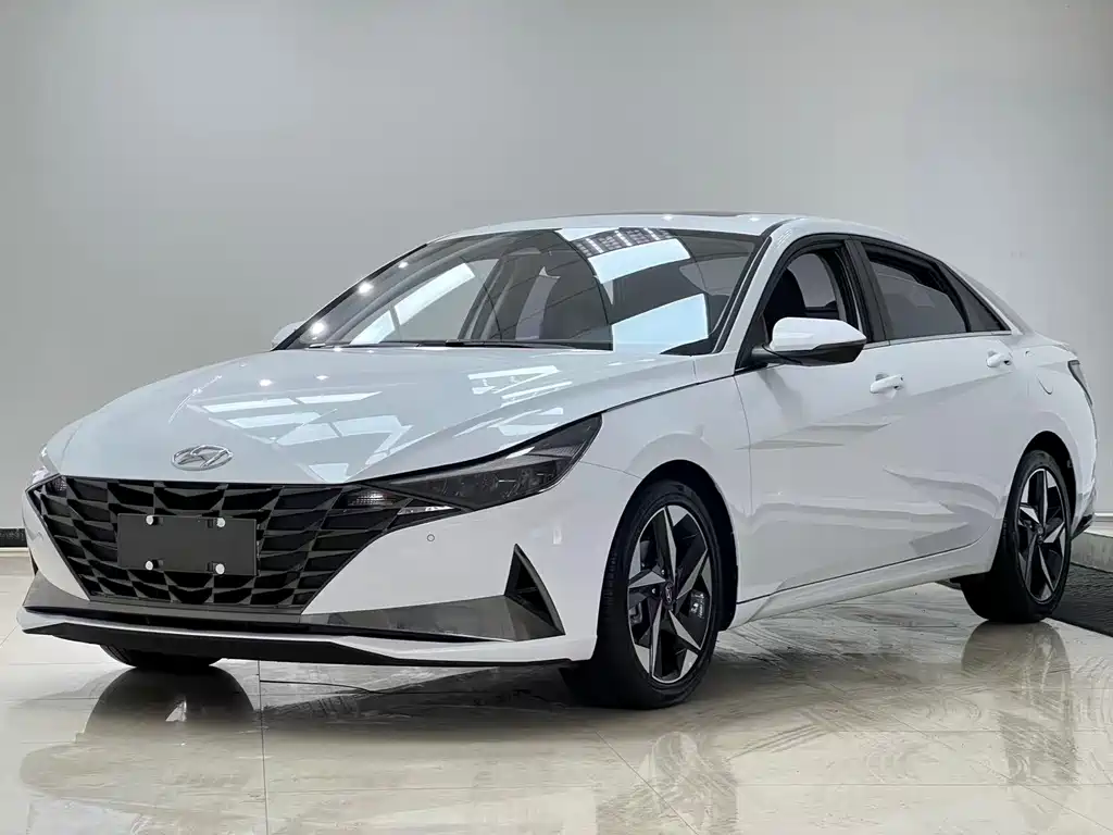 Hyundai Elantra 2023