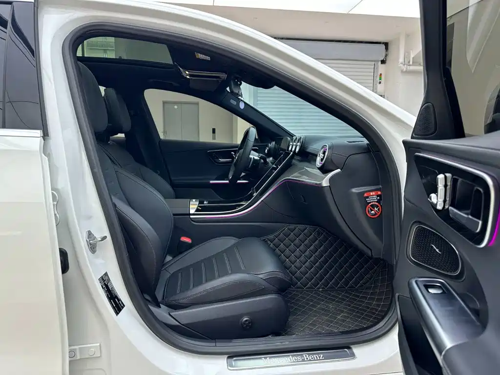 Mercedes-Benz C-Class — миниатюра 22