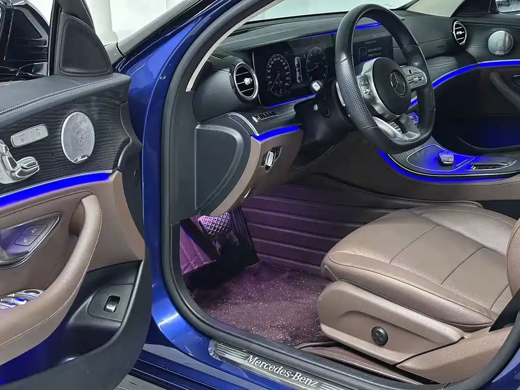 Mercedes-Benz E-Class — миниатюра 8