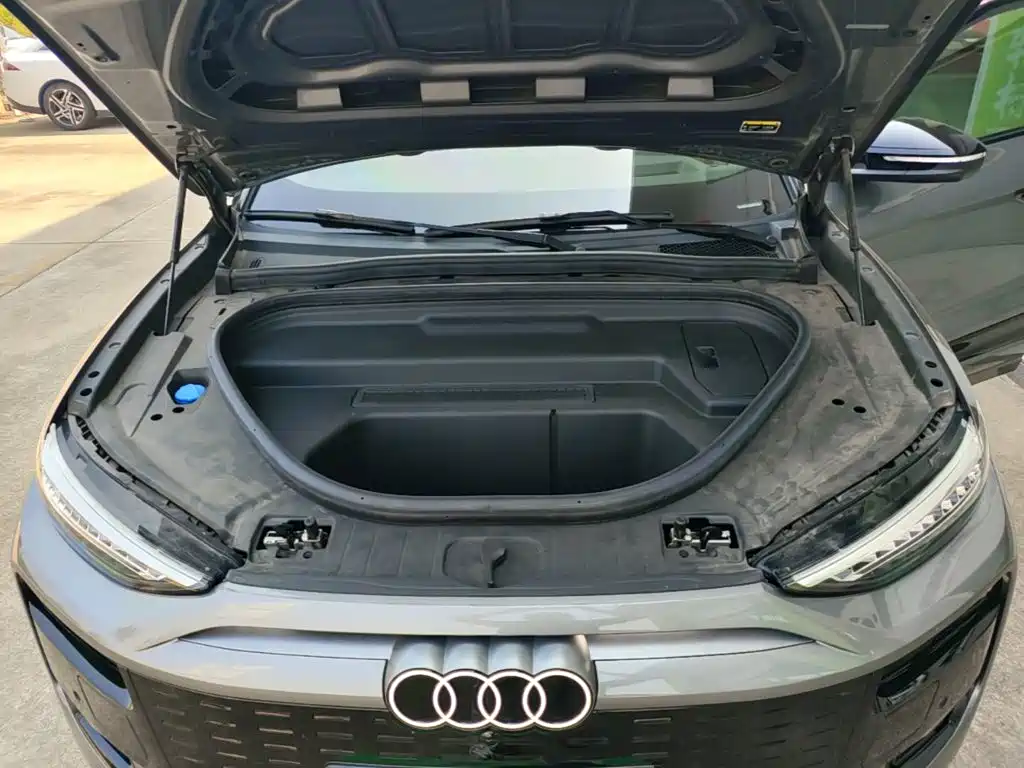 Audi Q6L e-tron — миниатюра 20