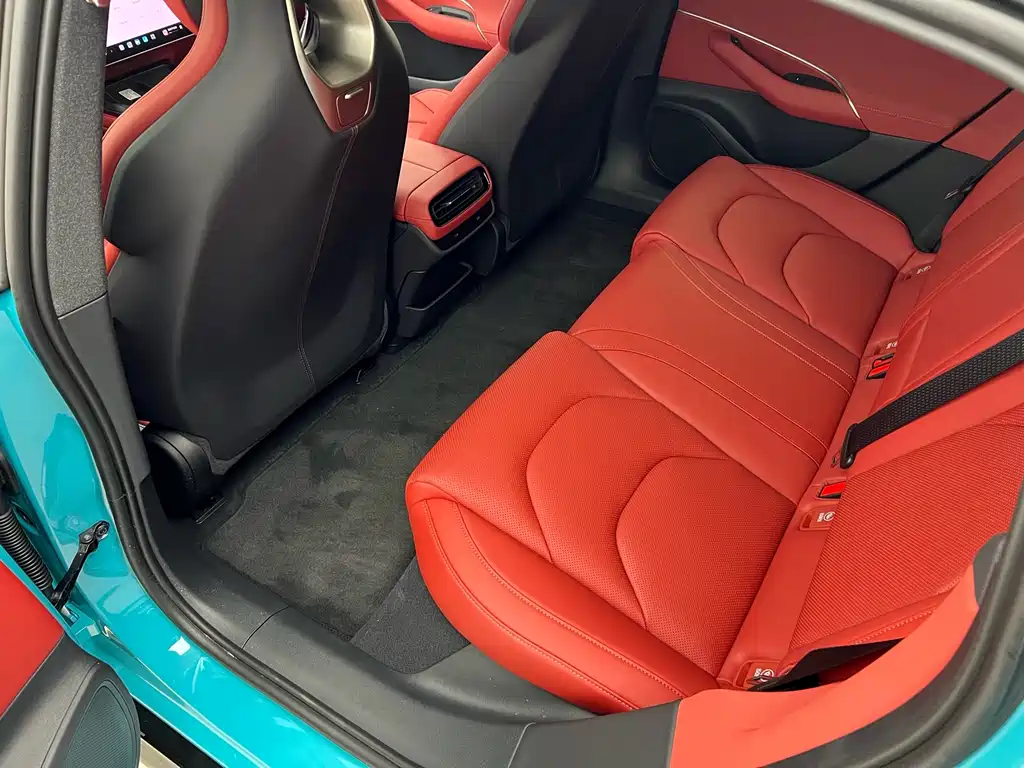 XIAOMI CAR XIAOMI SU7