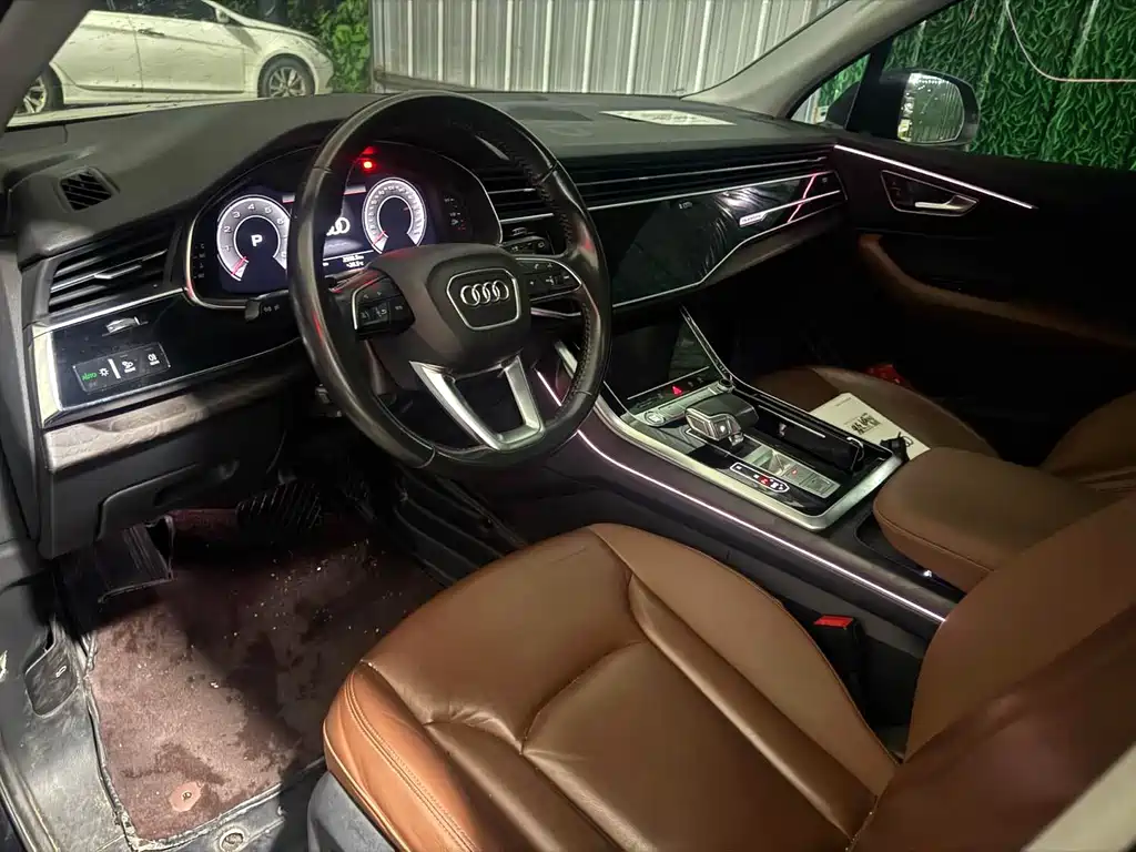 Audi Q7 — миниатюра 3