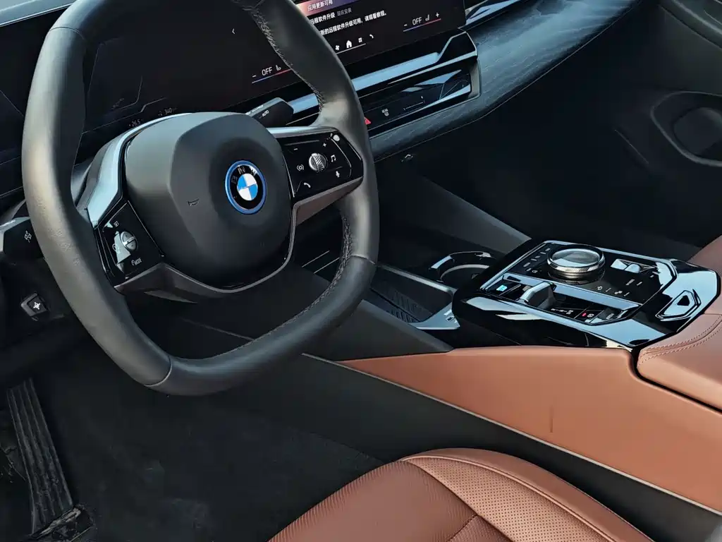 BMW i5 — миниатюра 14