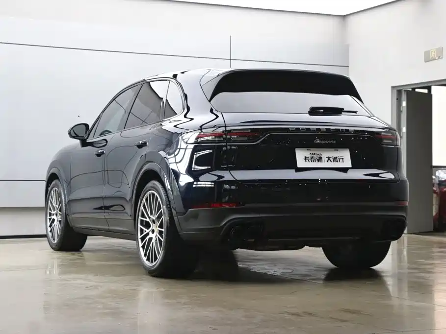 Porsche Cayenne — миниатюра 33