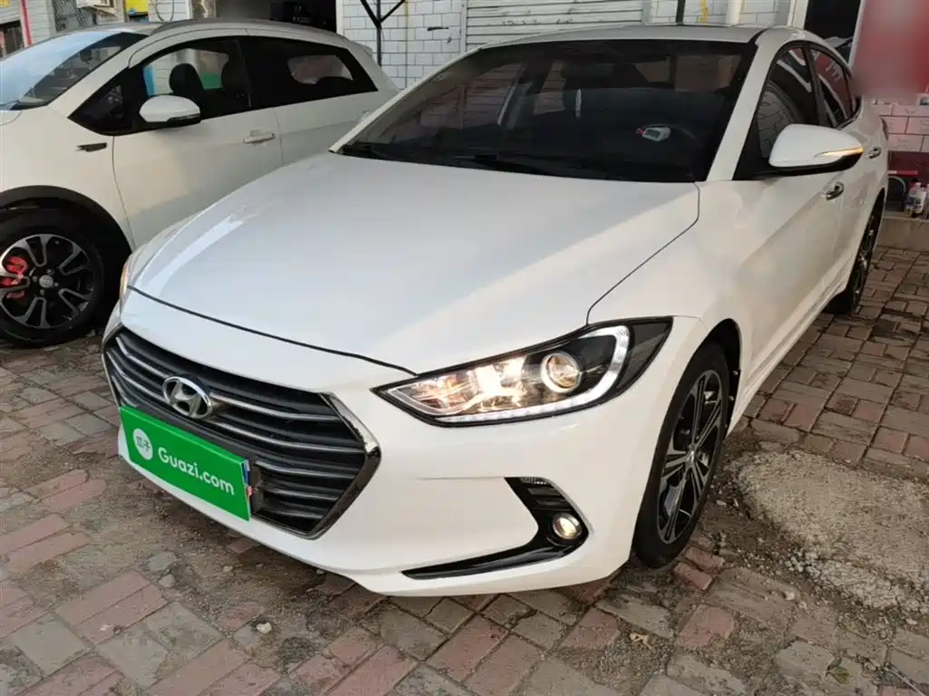 Hyundai Elantra 2019