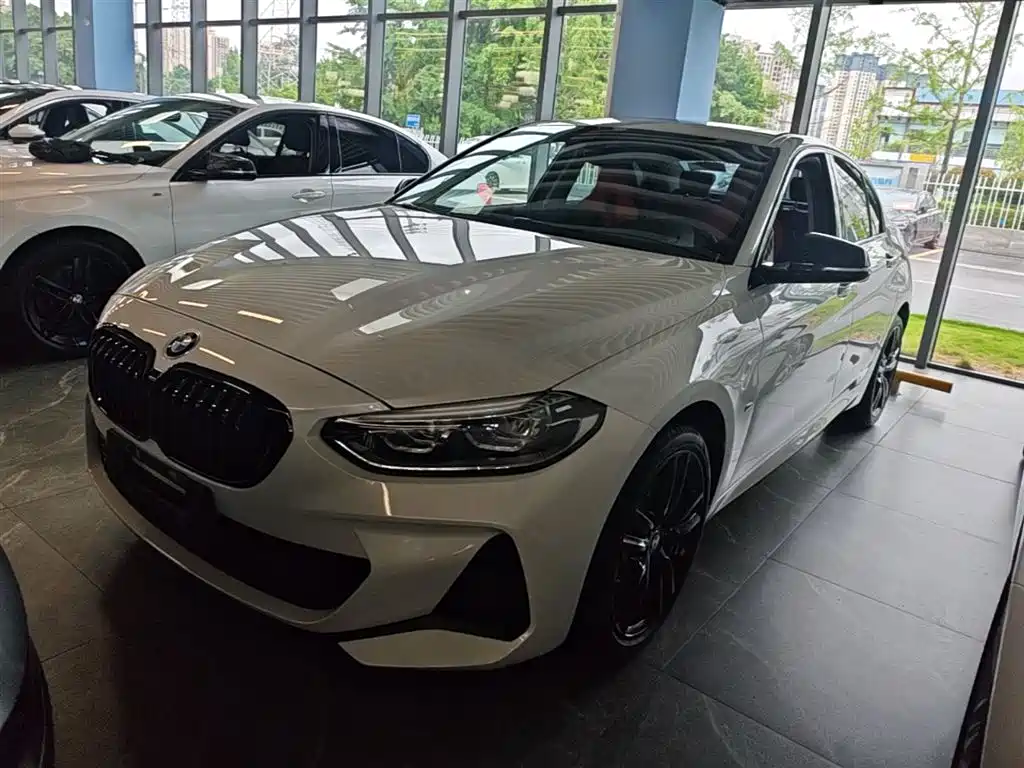 BMW 1 Series 2022