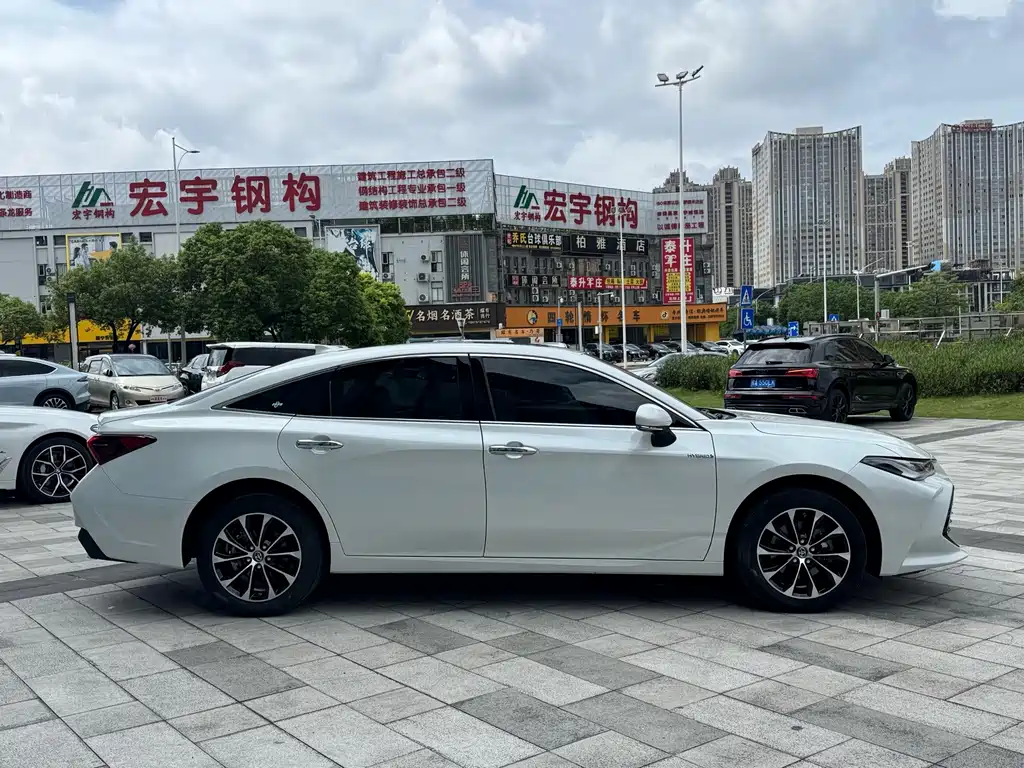 Toyota Avalon — миниатюра 5