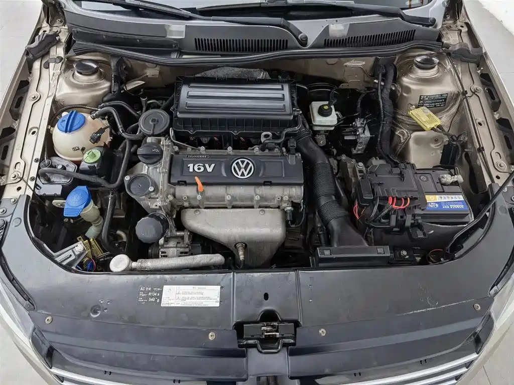 Volkswagen Bora 2014 1.6L AT Comfort