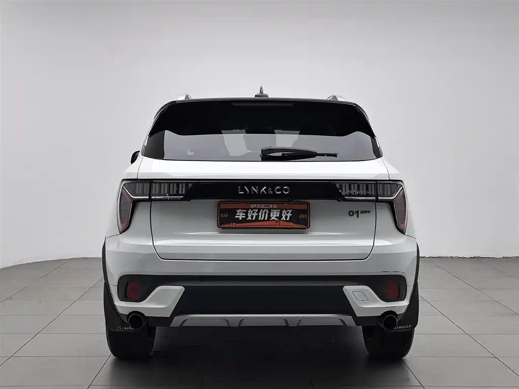 Lynk & Co 01 2017 2.0T Pro