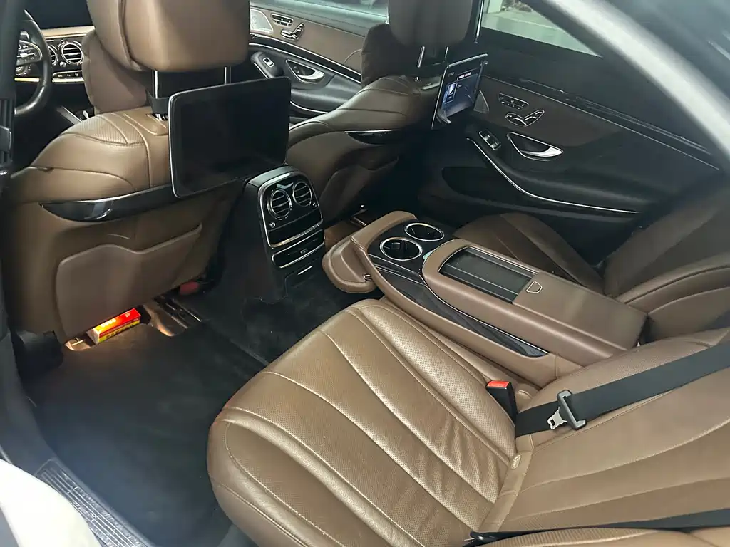 Mercedes-Benz S-Class — миниатюра 11