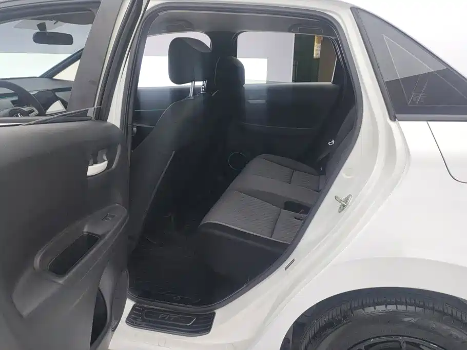 Honda Fit — миниатюра 11