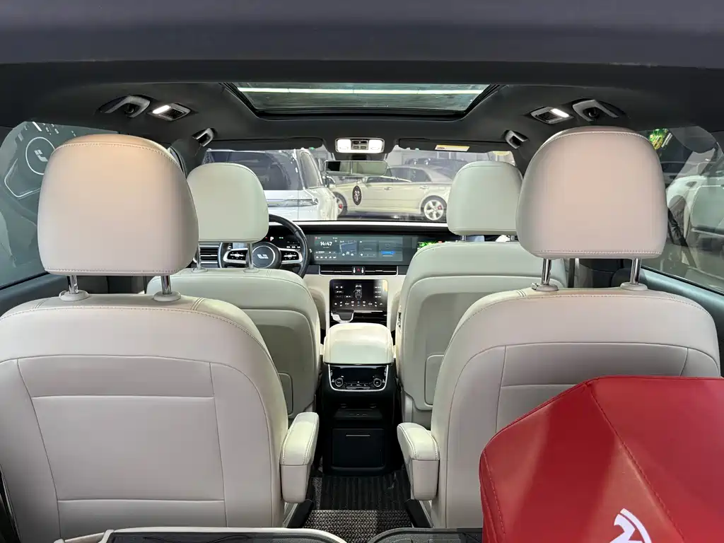 Li Auto Li ONE — миниатюра 10