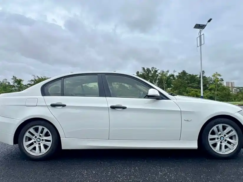 BMW 3 Series — миниатюра 5